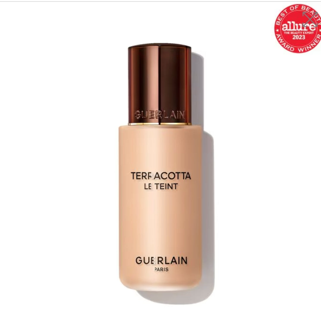 LE TEINT
24H WEAR, NO-TRANSFER, NATURAL GLOW, PERFECTING FOUNDATION shade 2.5N