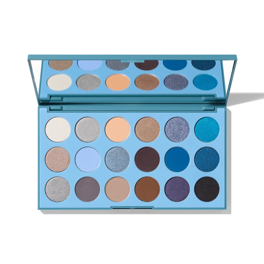 18A BLUE YA AWAY ARTISTRY PALETTE