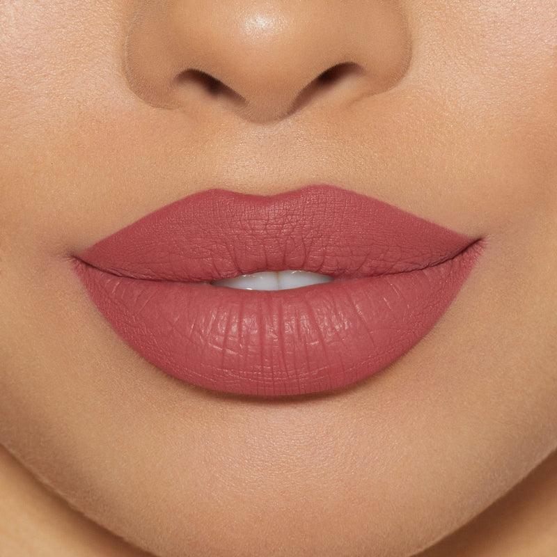 Kylie Cosmetics Matt Lip Kit Comfortable + 8-Hour Wear (Kristen)